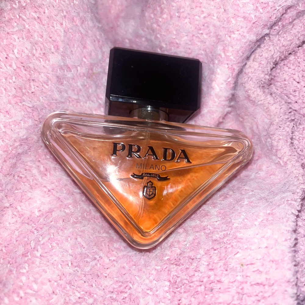 Prada Paradoxe Eau De Parfum